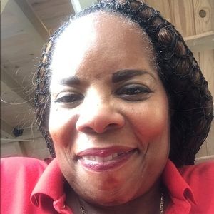 Meet your Posher, Renee